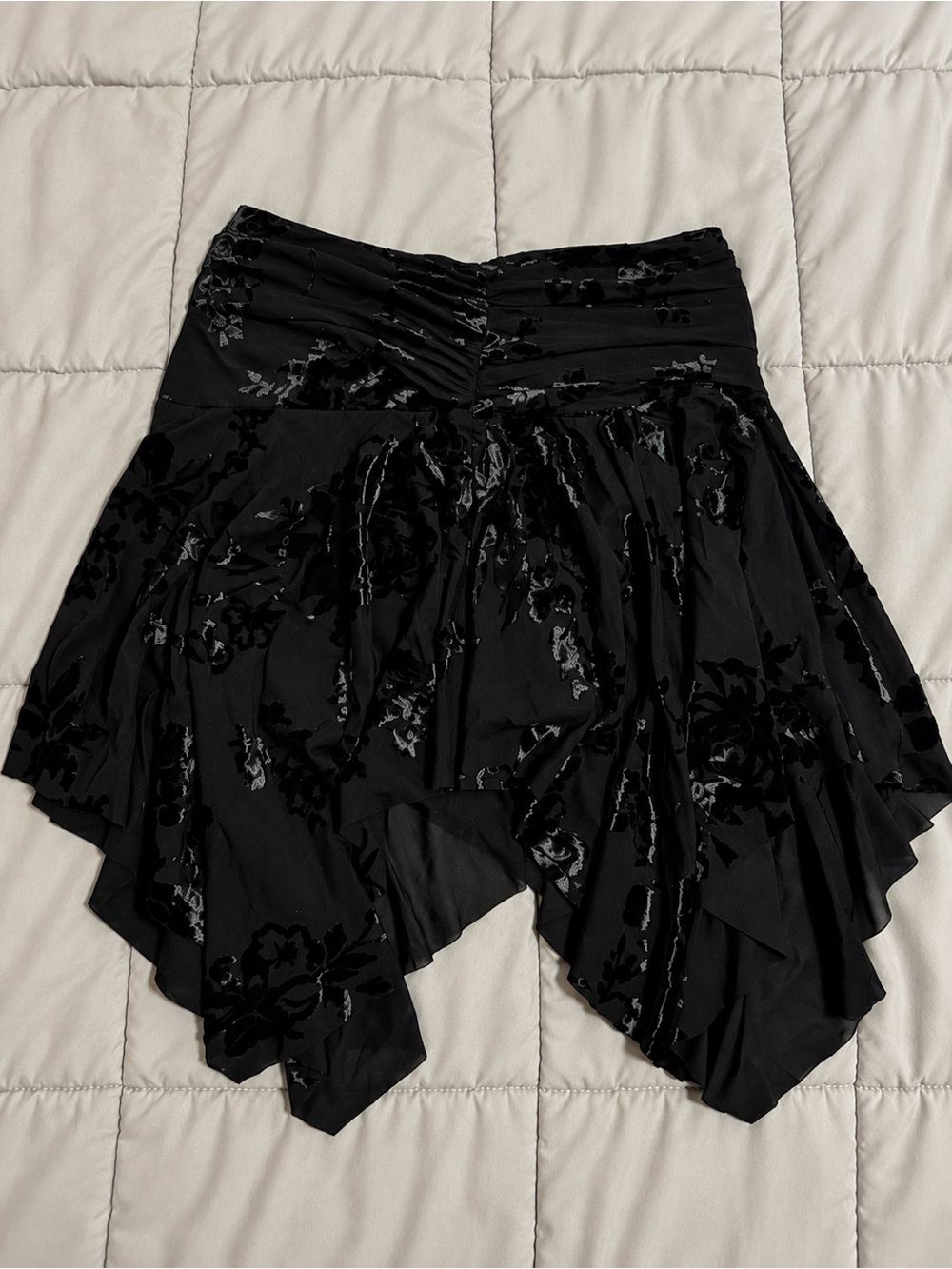 Urban Revivo Black Velvet Floral Halter Top & Asymmetrical Skirt Set XS - Picture 4 of 4